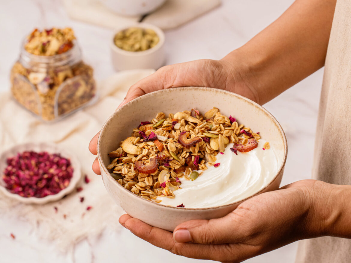 Easy summer granola