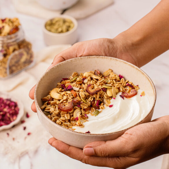 Easy summer granola