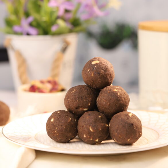 Ragi Date Laddu