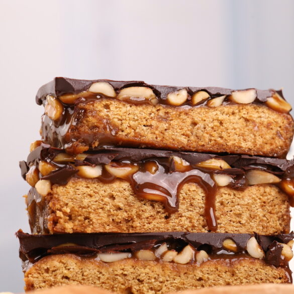 Snickers Cookie Bars