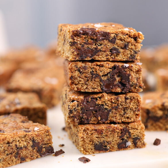 Eggless Wholewheat & Oat Chocolate Chip cookie Bars