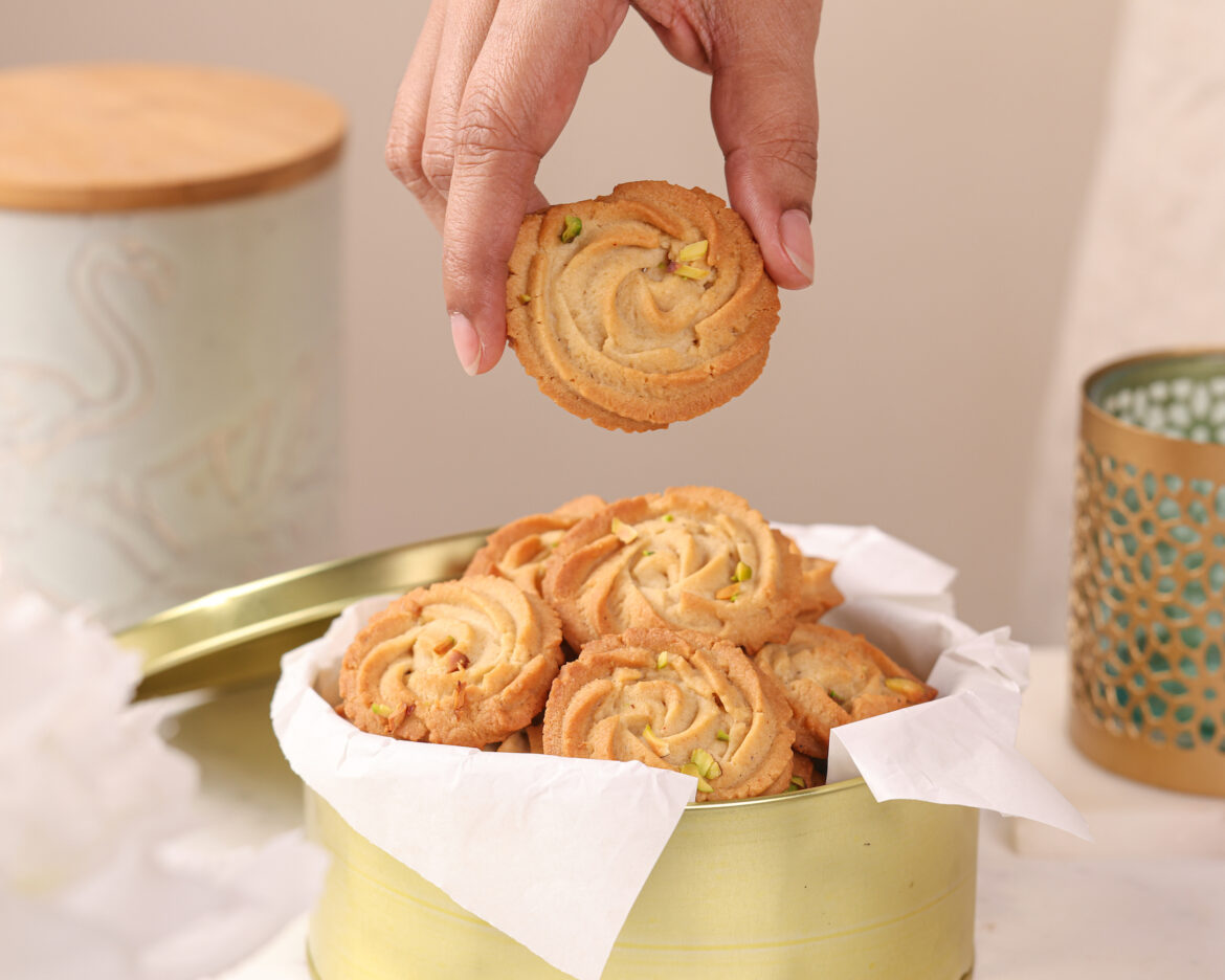 Kesar Pista Butter Cookies