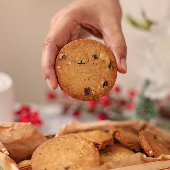 Eggless Wholewheat Christmas Cookies