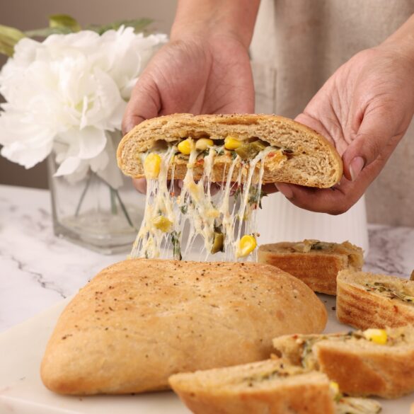 Wholewheat Stuffed Garlic Bread