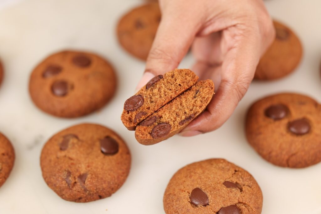 Texture of Eggless Wholewheat Mocha Cookies