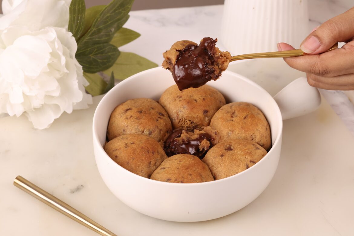 Eggless Wholewheat Viral Cookie Pie