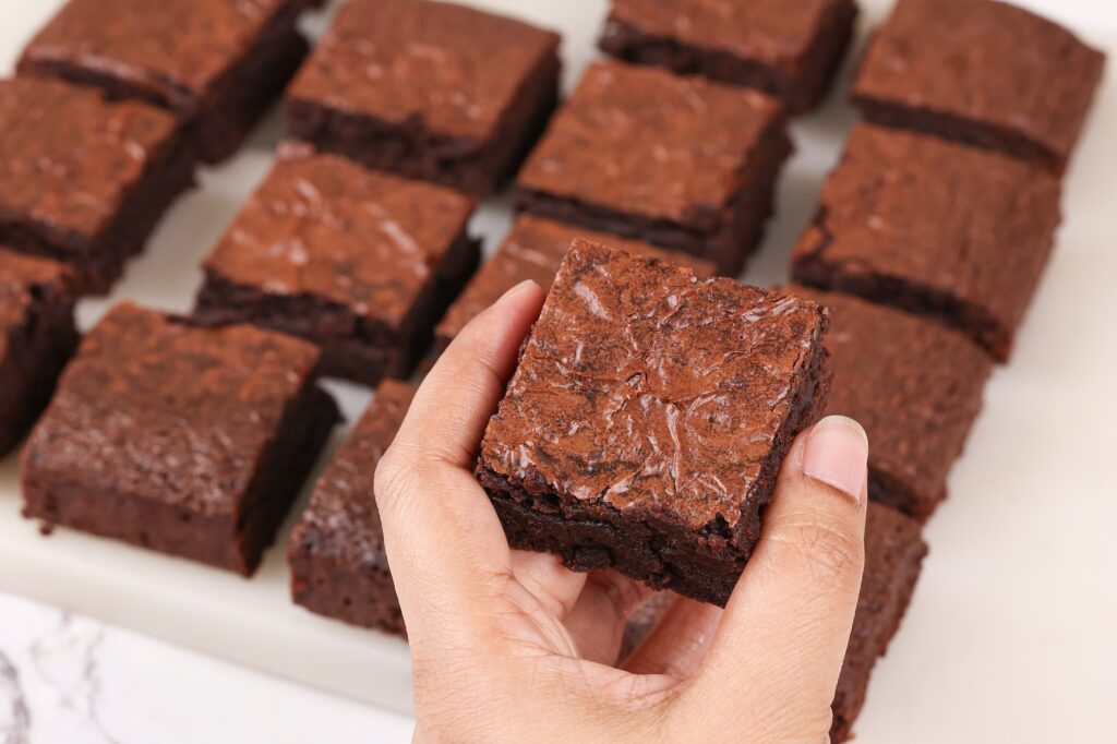 Wholewheat Jaggery Fudgy Crinkle Top Brownie